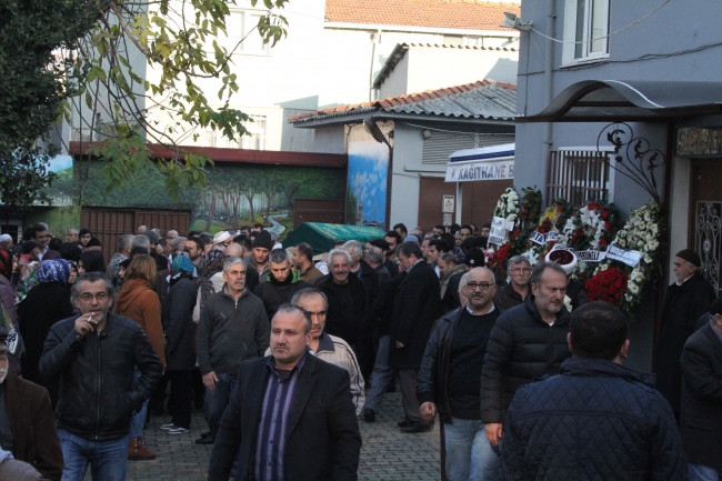 Madde bağımlılarının öldürdüğü taksici Kılıç, son yolculuğuna uğurlandı