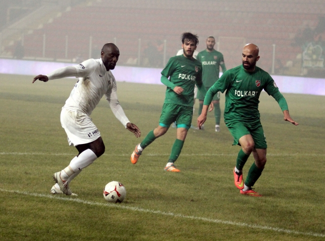 Akhisar Belediyespor: 0 - Karşıyaka: 2