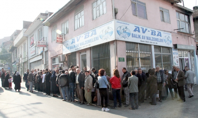 Emeklilerin TOKİ'den ev alma kuyruğu