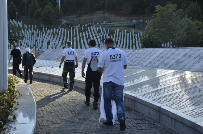 Fransa'daki tren kazasında kaybolan 5 kişi vagonun düştüğü kanalda aranıyor