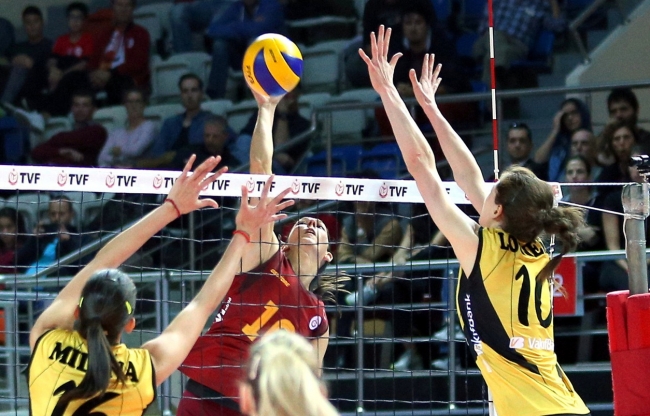 Galatasaray'ı 3-1 yenen VakıfBank, ligin tek namağlup takımı