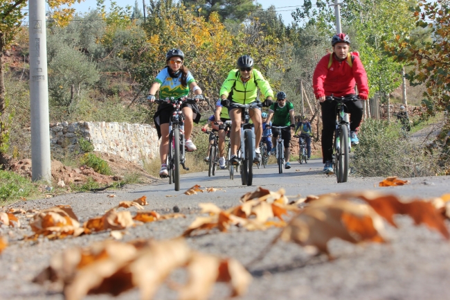 Gaziemirliler doğa için pedalladı