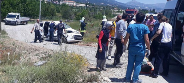 Denizli ilinde feci trafik kazası oldu