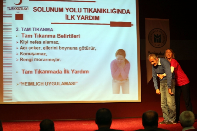 Yenimahallelilere ilk yardım eğitimi