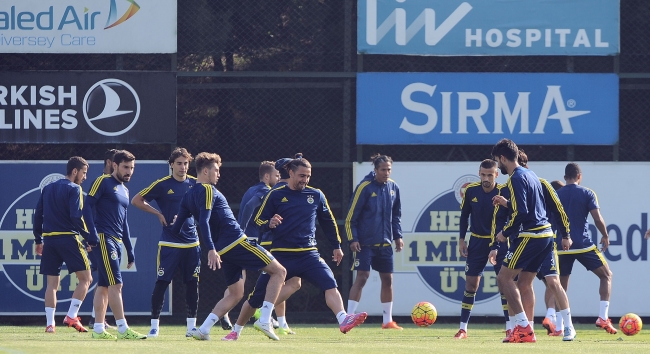 Fenerbahçe'de Mersin İdmanyurdu maçının hazırlıkları sürüyor