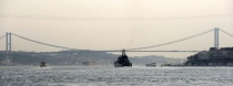 Rus savaş gemisi İstanbul Boğazı'ndan geçti.