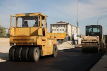 Büyükşehir ekipleri hal kompleksini asfaltladı