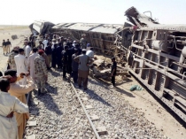 Pakistan’da tren kazasında ölü sayısı 13'e yükseldi