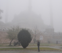 Selimiye Camii sise gömüldü