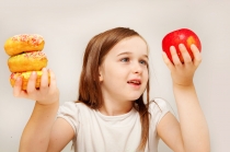 Hatalı beslenme çocuklarda obeziteyi tetikliyor
