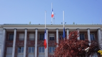 Fransa’nın Ankara Büyükelçiliği’nde bayraklar yarıya indirildi