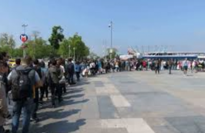 Adalar vapur iskelesinde yoğunluk