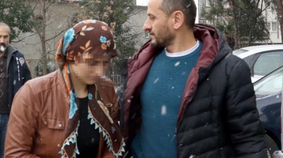 Birlikte olmak isteyen kişiyi, 'Fantezi yapalım' diyerek sopayla dövdü