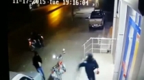 Müşteriler varken markete patlayıcı attılar