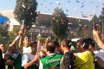 Çankaya Belediyesi görme engelli futbolcuları kupayı kaldırdı