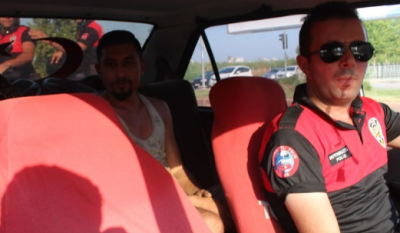 Hem ehliyetsiz hem sahte plaka